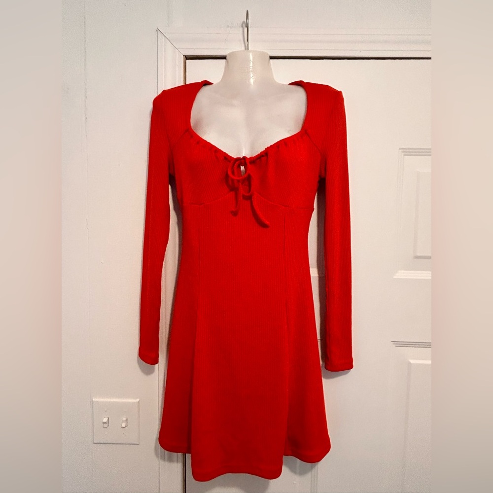 Forever 21 Red Long-Sleeve Tie-Front Scoop Neck Mini Dress Size Small